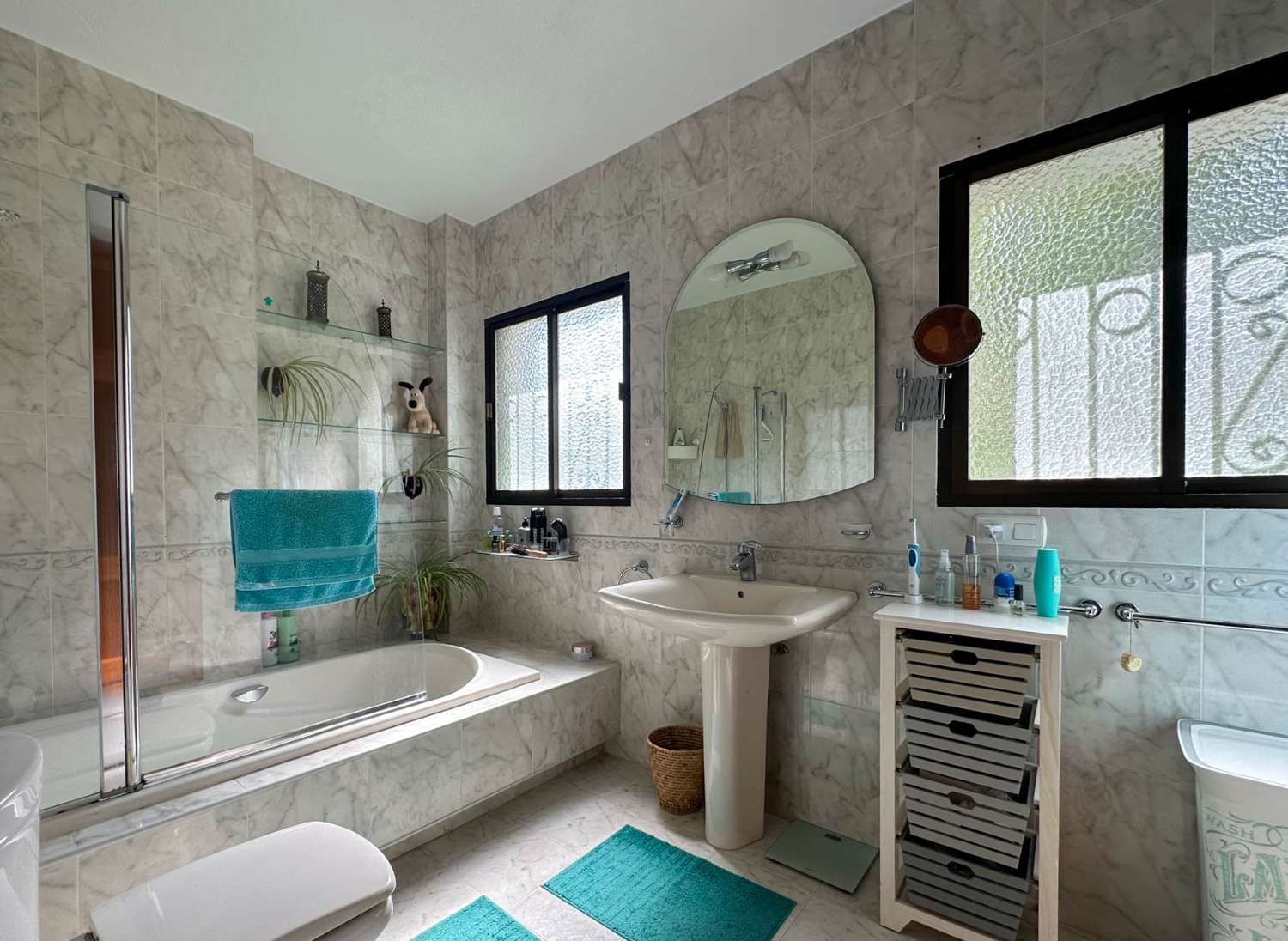 Espectacular villa en venta en Monte de los Almendros