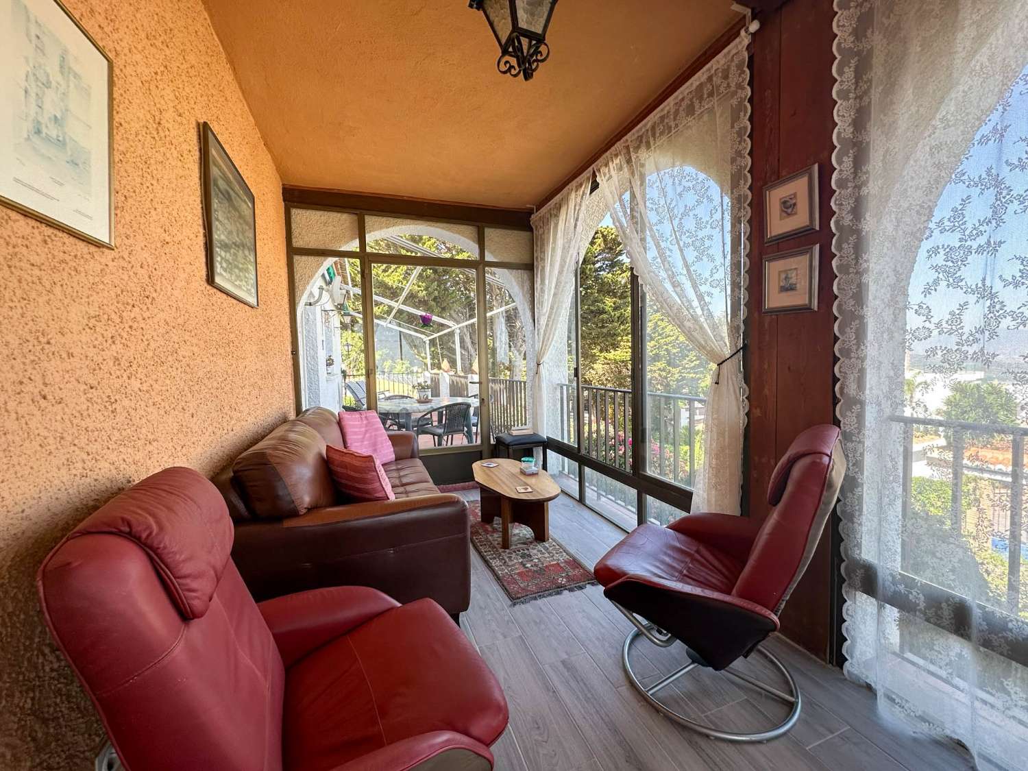 Espectacular villa en venta en Monte de los Almendros