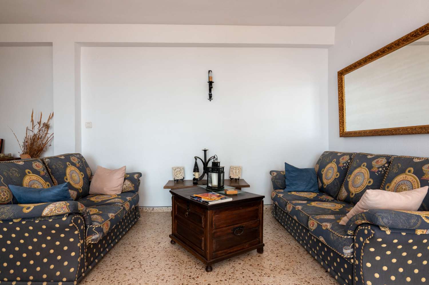 شقة للبيع في Centro (Salobreña)