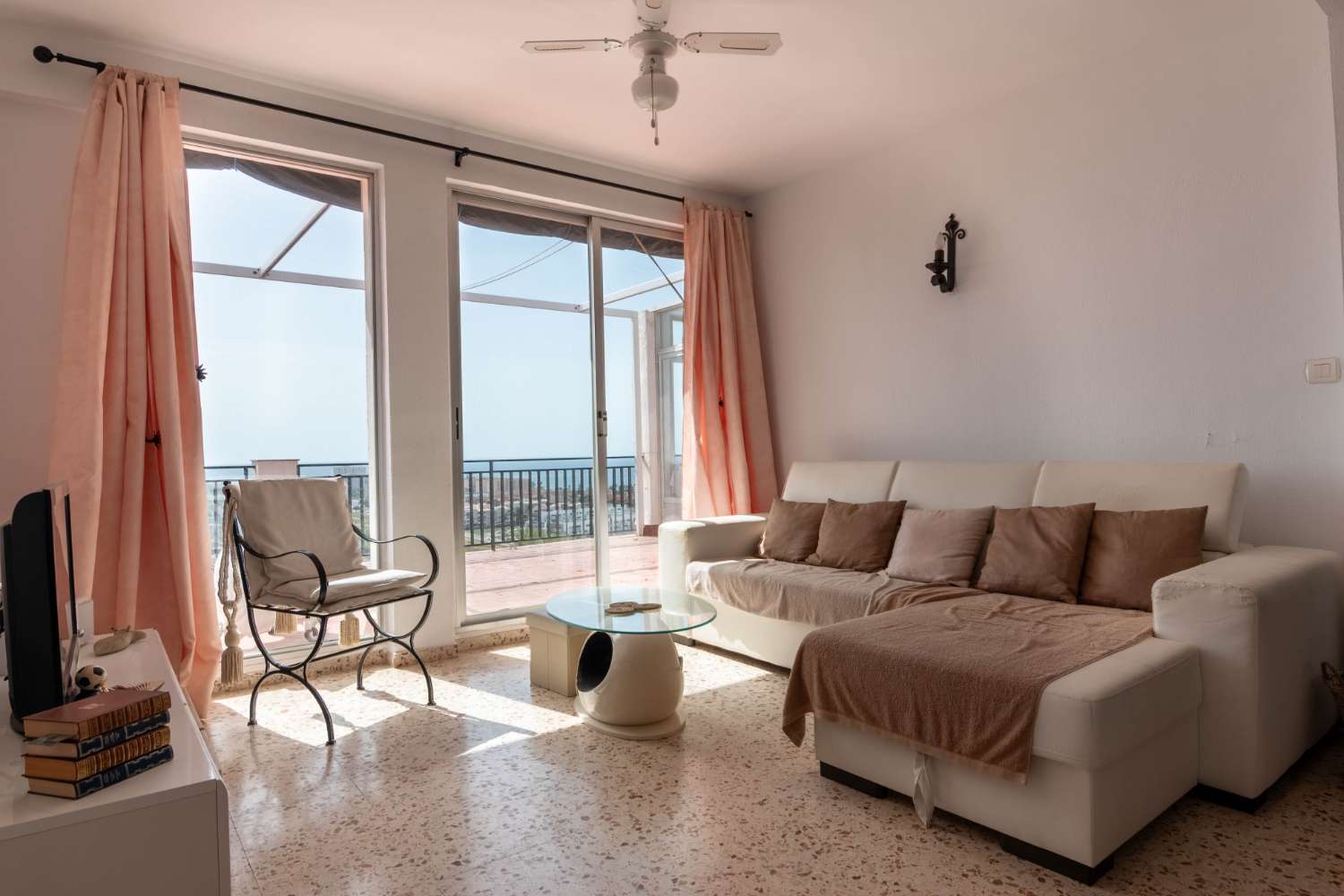 شقة للبيع في Centro (Salobreña)