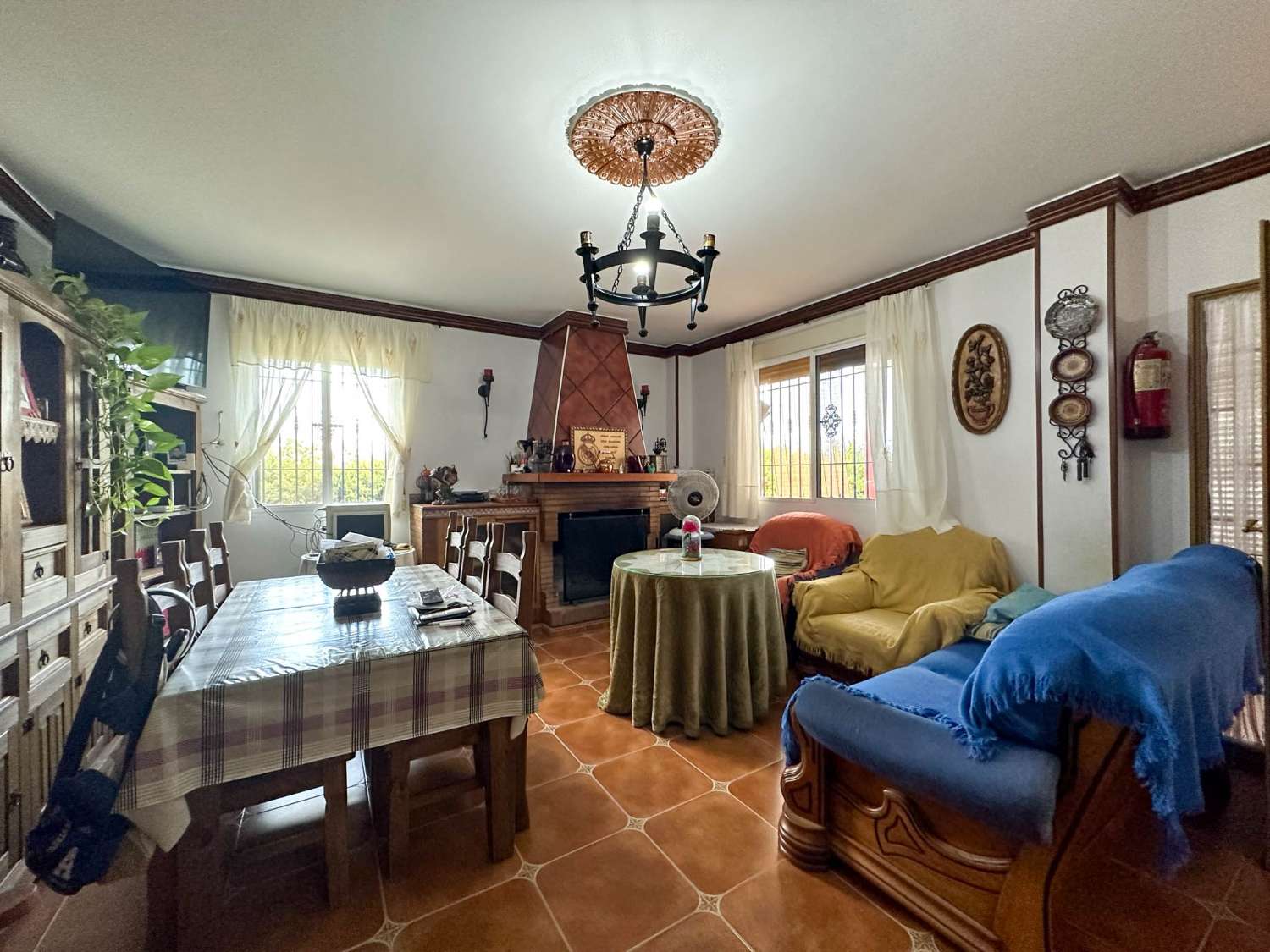 Charming chalet for sale in Molvízar