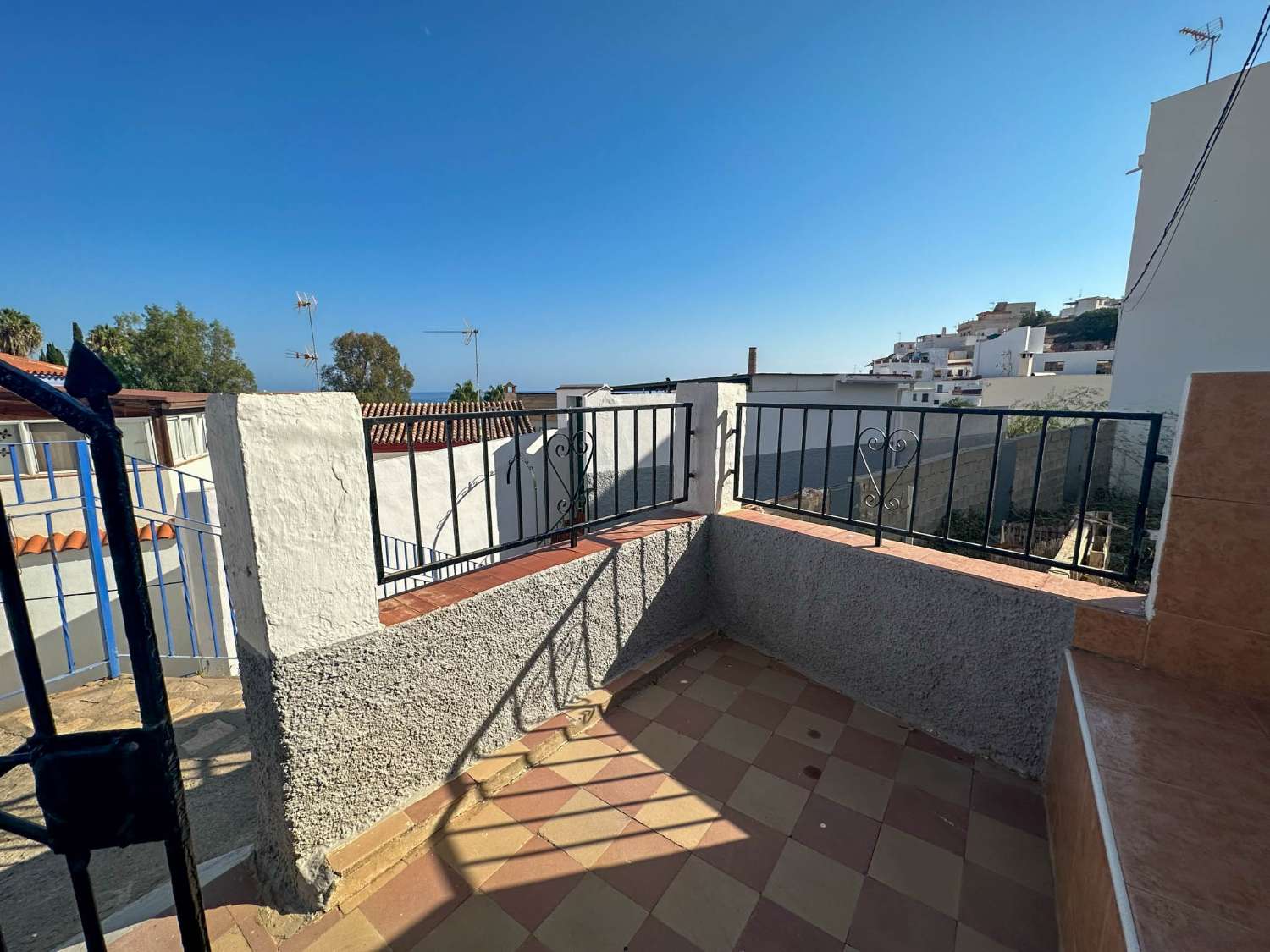 Hus uthyres i La Caleta - La Guardia (Salobreña)