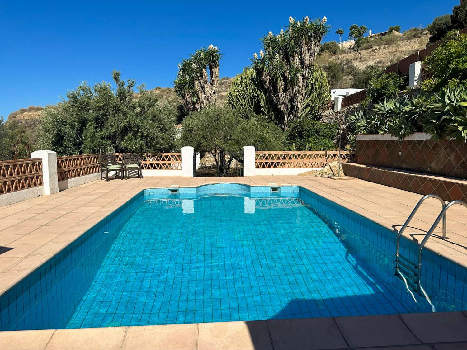 Stunning villa for sale in La Garnatilla, Motril