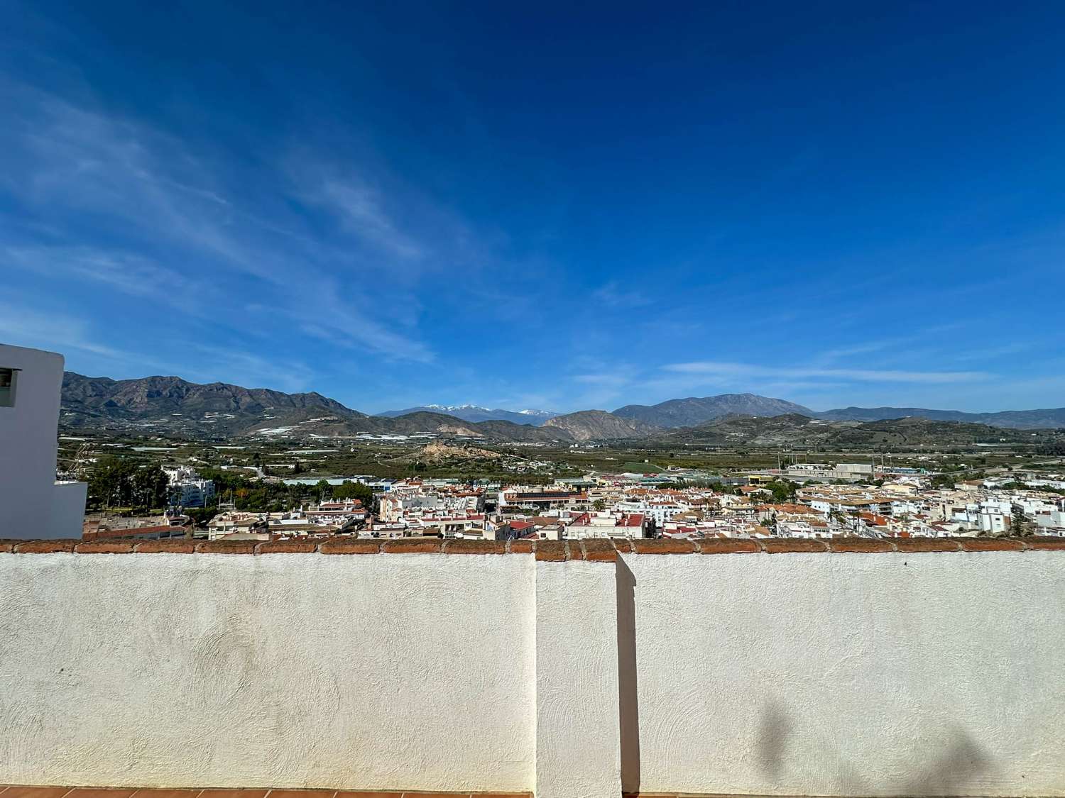 Casa de pueblo con vistas a la montaña en venta, Salobreña