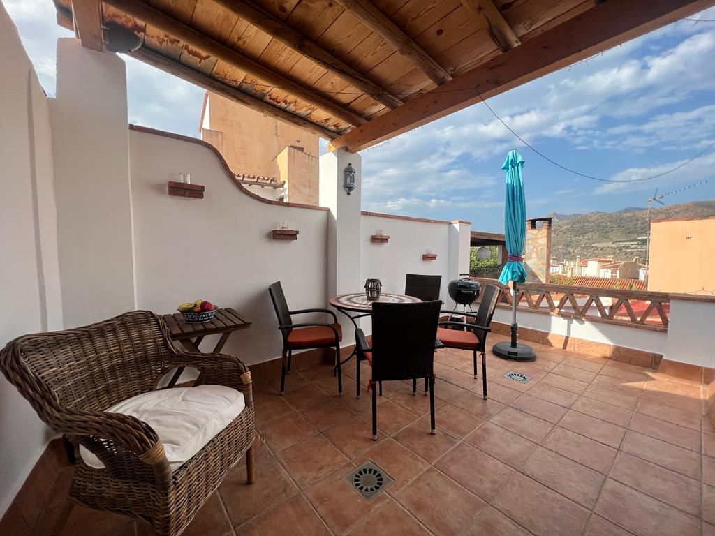 Cosy house for sale in Velez de Benaudalla