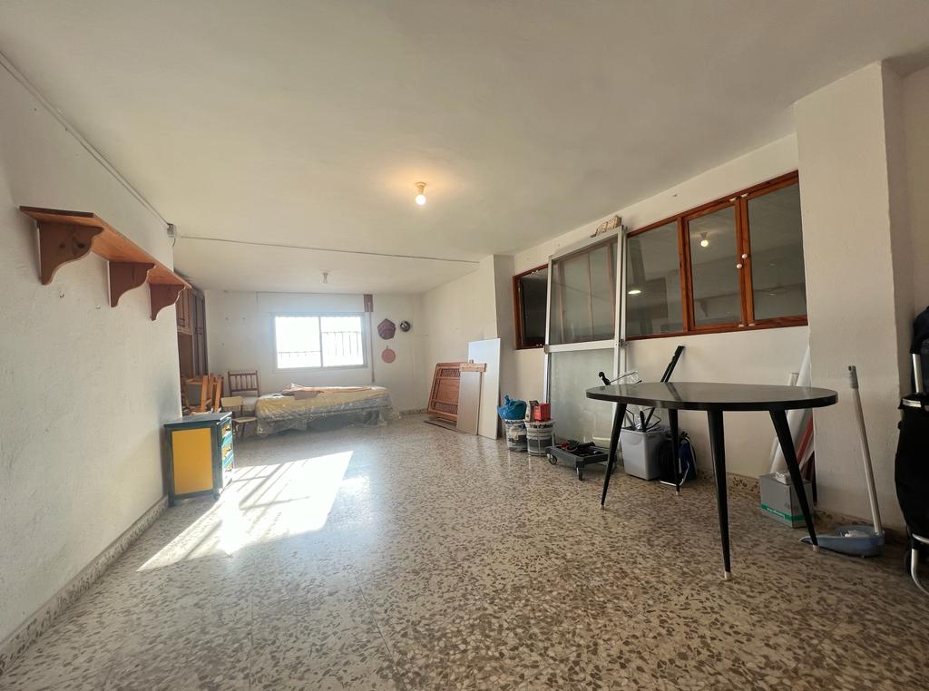 Apartamiento con garaje en venta en centro histórico de Salobreña