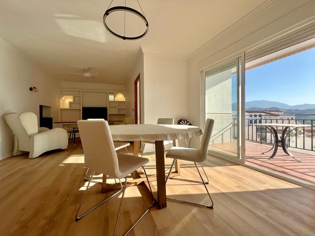 Renovated building for sale in Salobreña