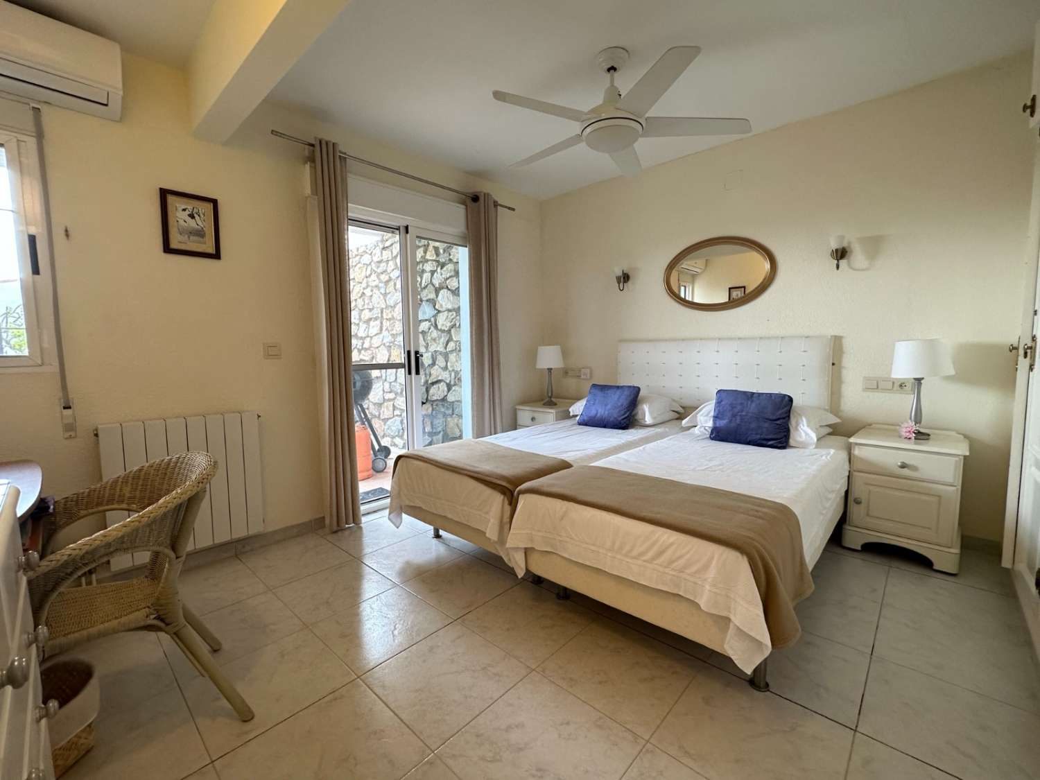 Espléndida villa con maravillosas vistas en venta en el Monte de los Almendros