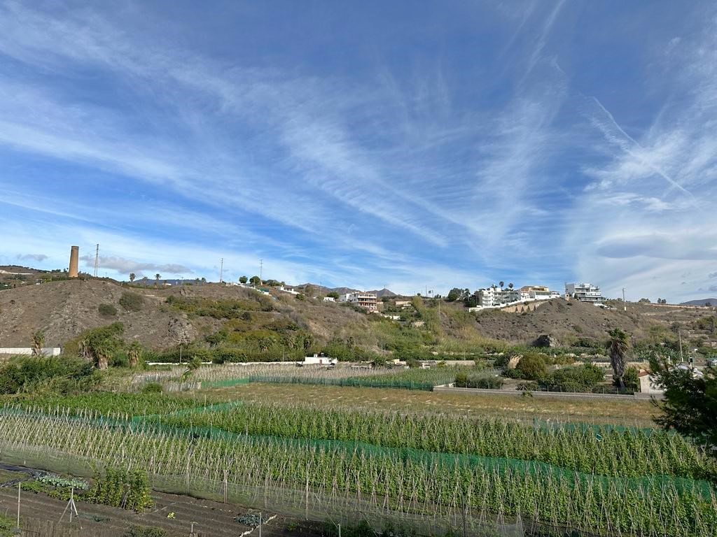 Spacious house for sale in La Guardia, Salobrena