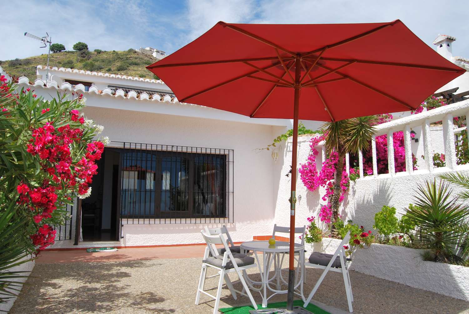 Casa en venta con bonitas vistas al mar, en Barranco de Enmedio