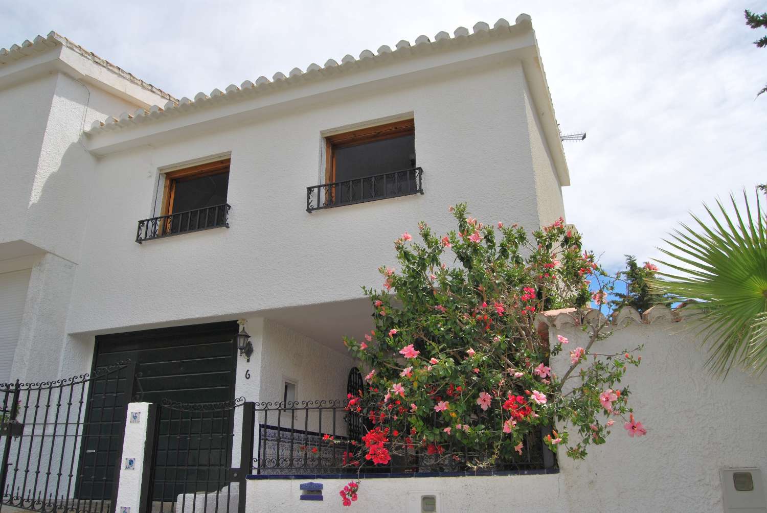 Casa en venta con bonitas vistas al mar, en Barranco de Enmedio