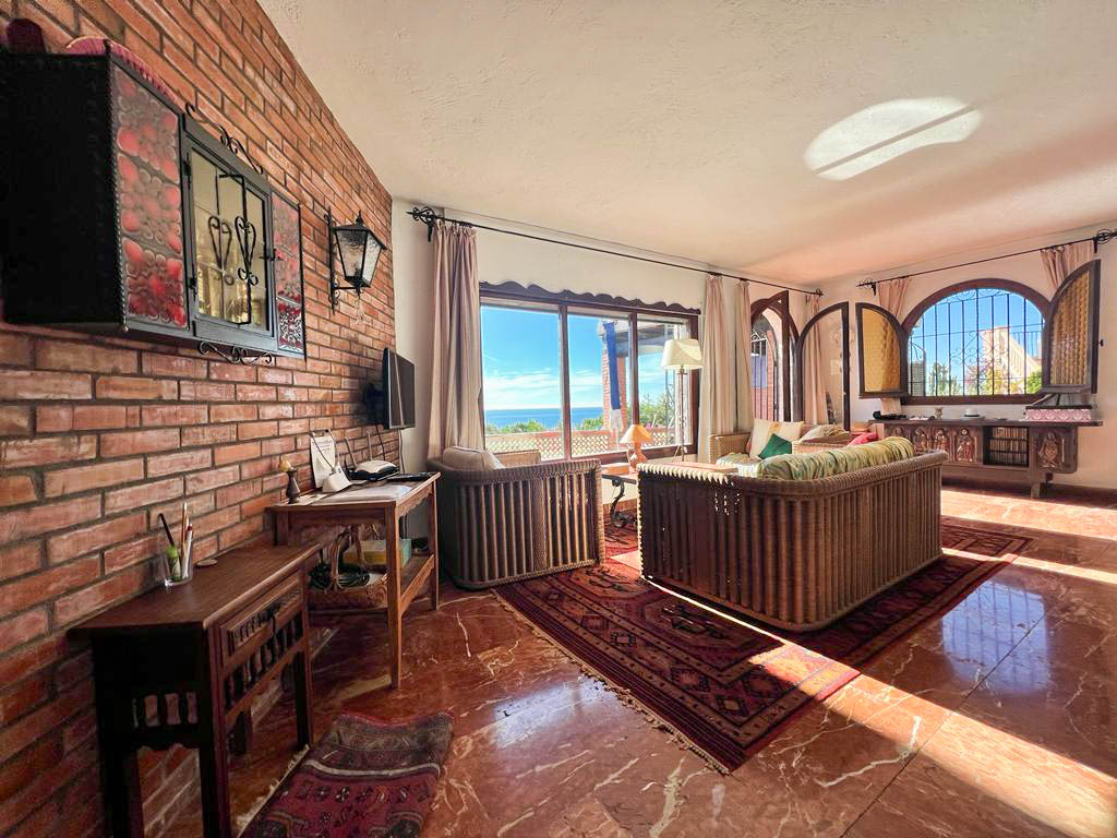 Villa till salu i Monte los Almendros - El Pargo - Costa Aguilera (Salobreña)