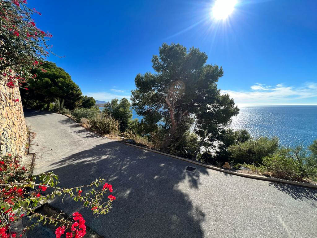 Villa till salu i Monte los Almendros - El Pargo - Costa Aguilera (Salobreña)