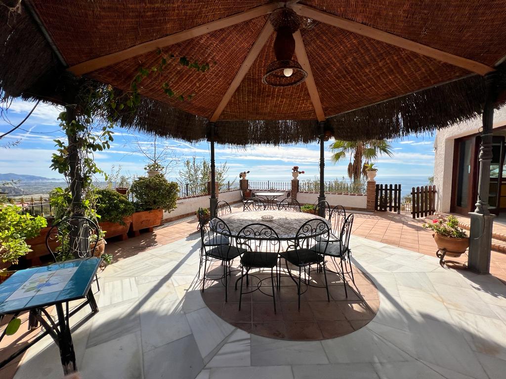 La Raijana, Costa Aguilera