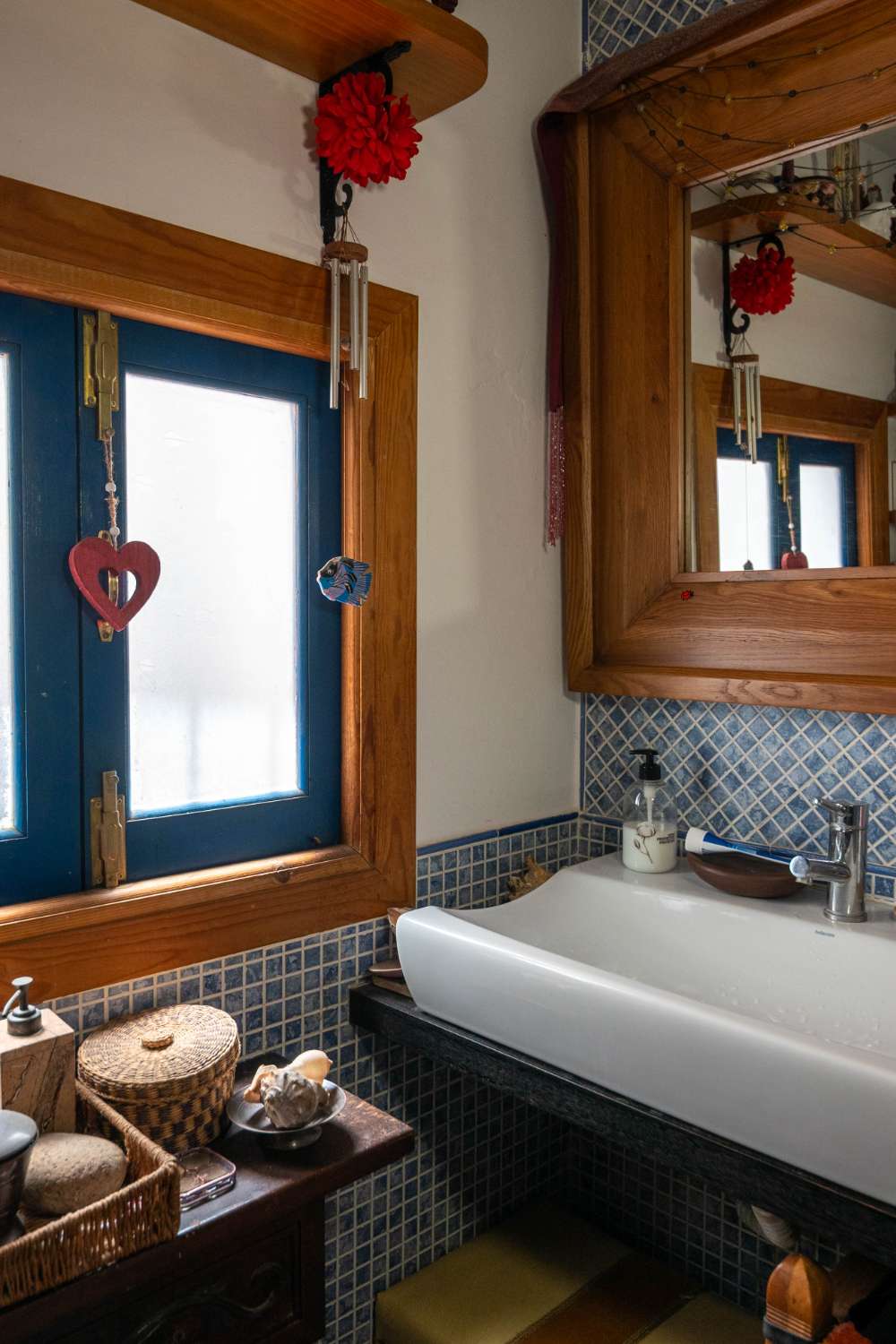 Maison spacieuse avec projet à vendre dans la vieille ville de Salobrena.