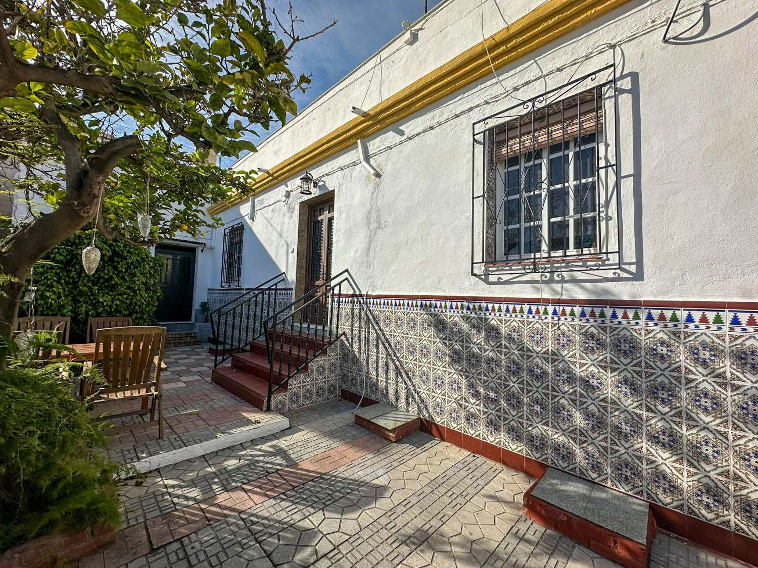 Newly renovated house for sale in the old town of Salobrena