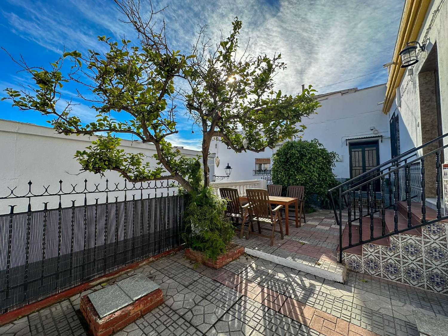 Newly renovated house for sale in the old town of Salobrena