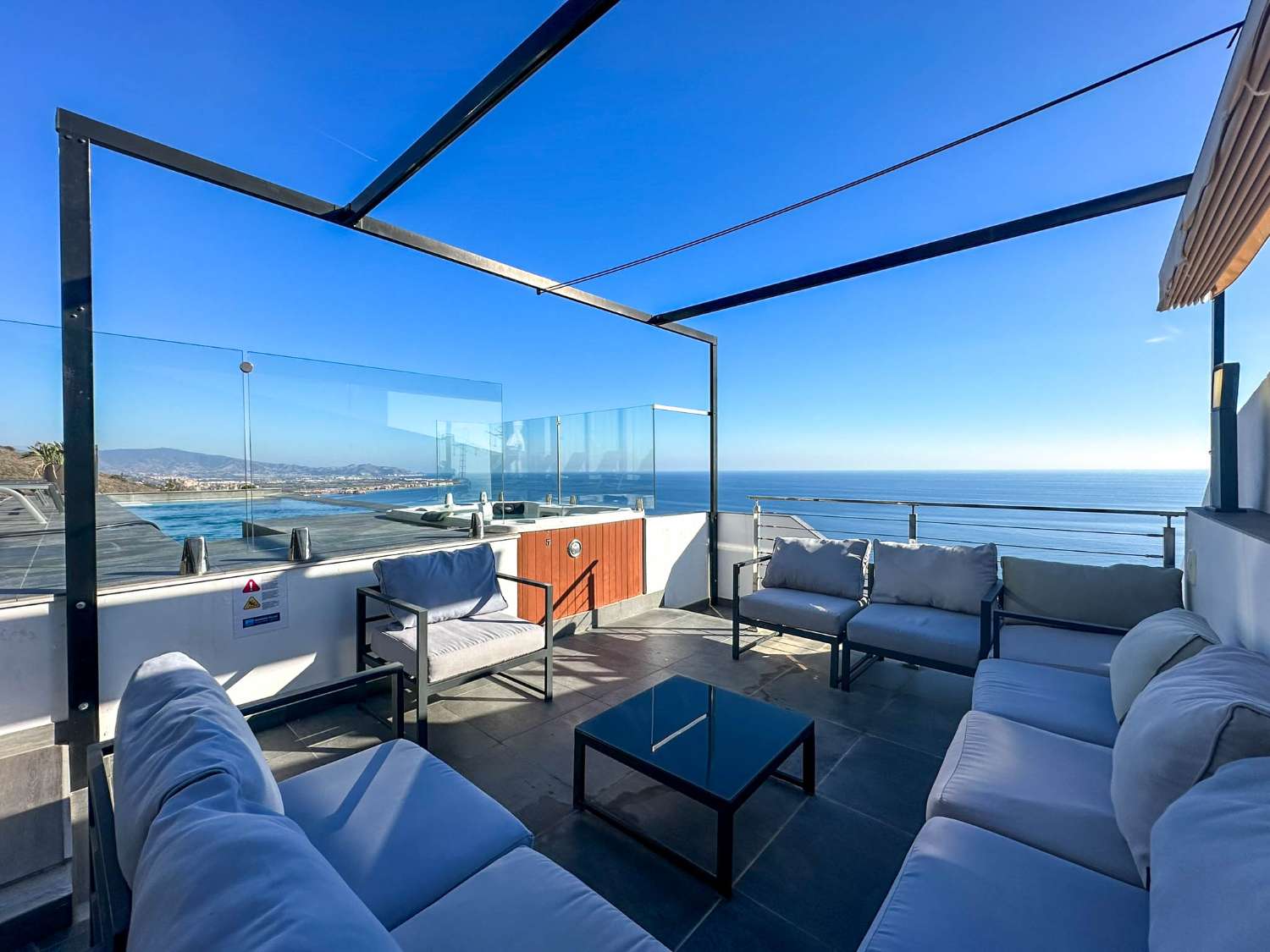 Spectacular luxury villa for sale in Alfamar