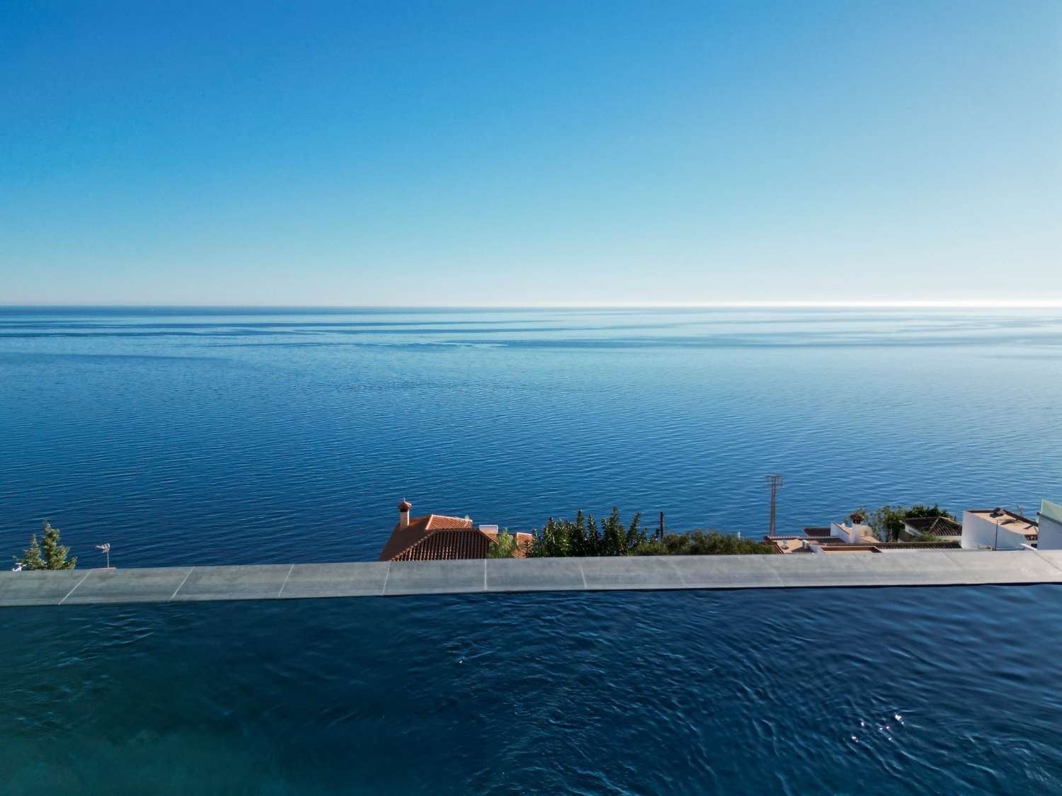 Spectaculaire luxe villa te koop in Alfamar