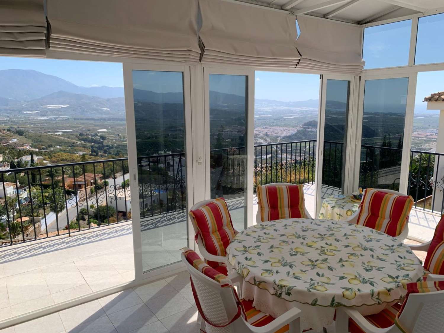 Villa à vendre avec vue imprenable à Salobrena