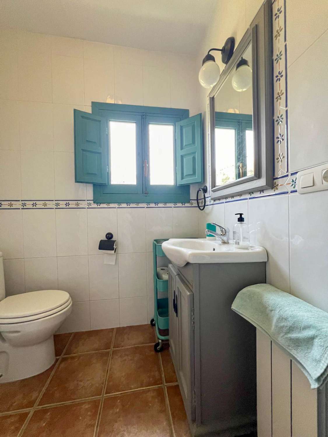 Spectaculair huis met tuin en zwembad te koop