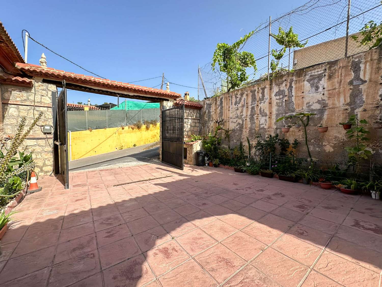 Spectacular country house for rent in Motril