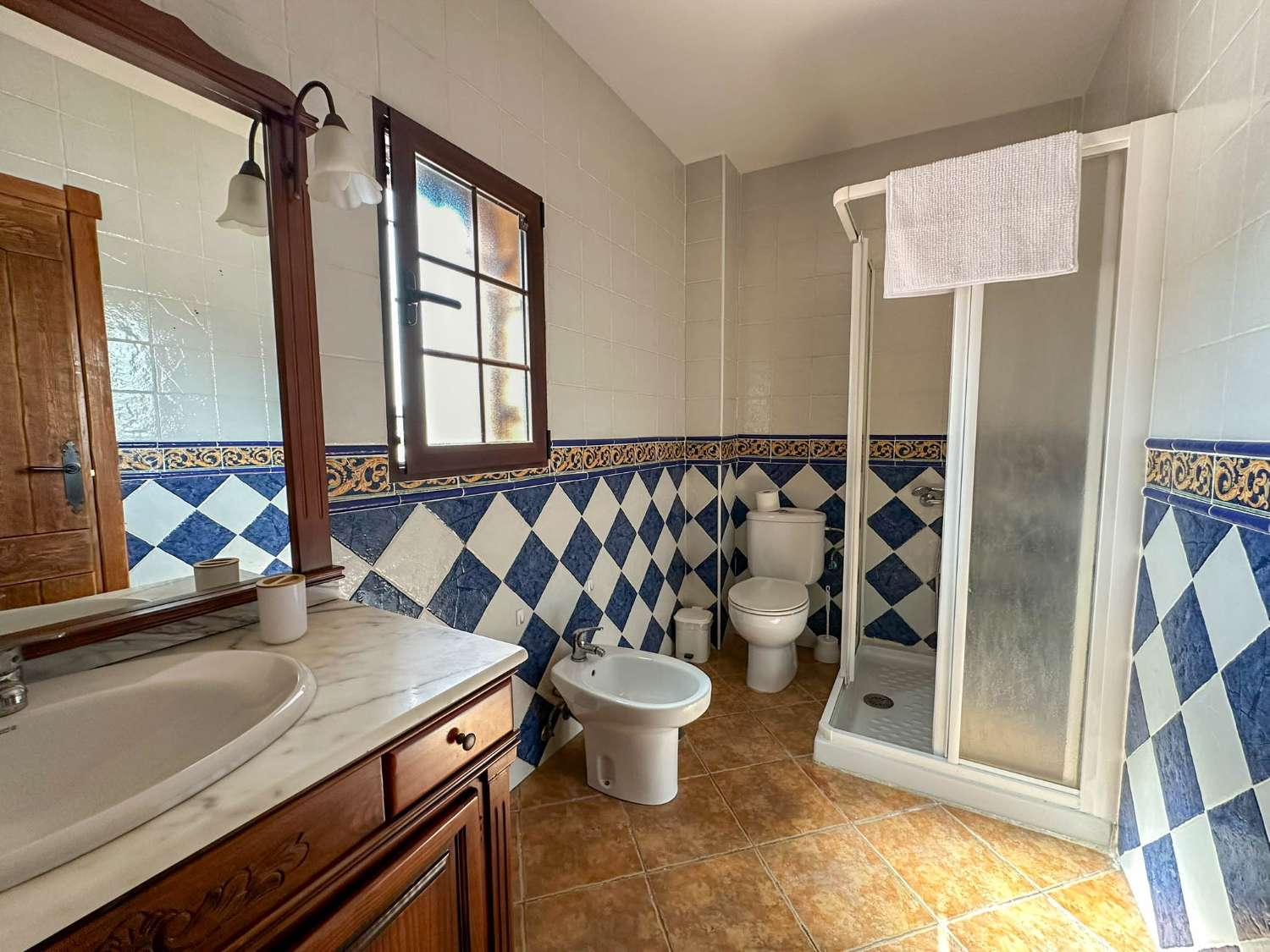 Spectacular country house for rent in Motril
