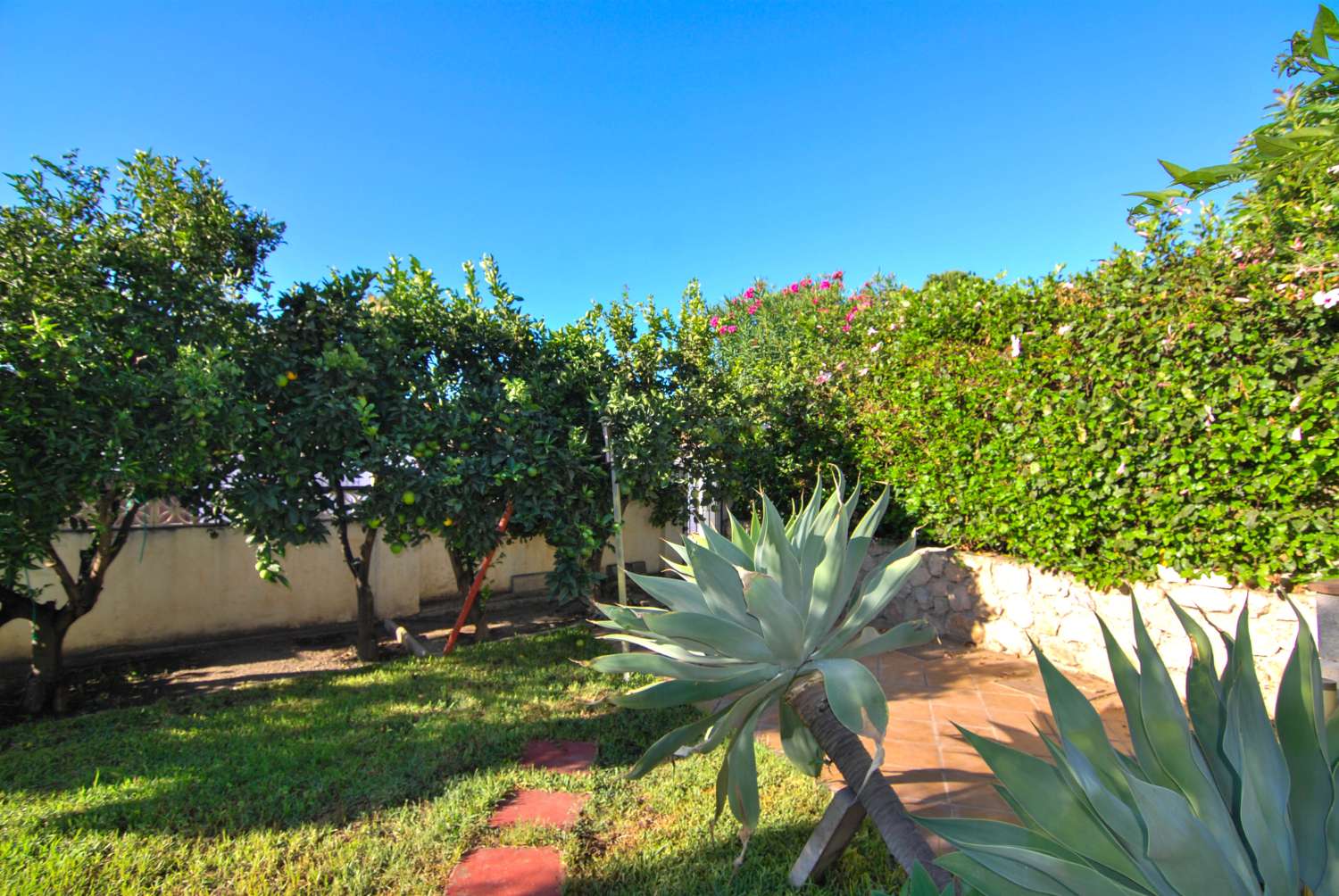 Villa till salu i Monte los Almendros - El Pargo - Costa Aguilera (Salobreña)