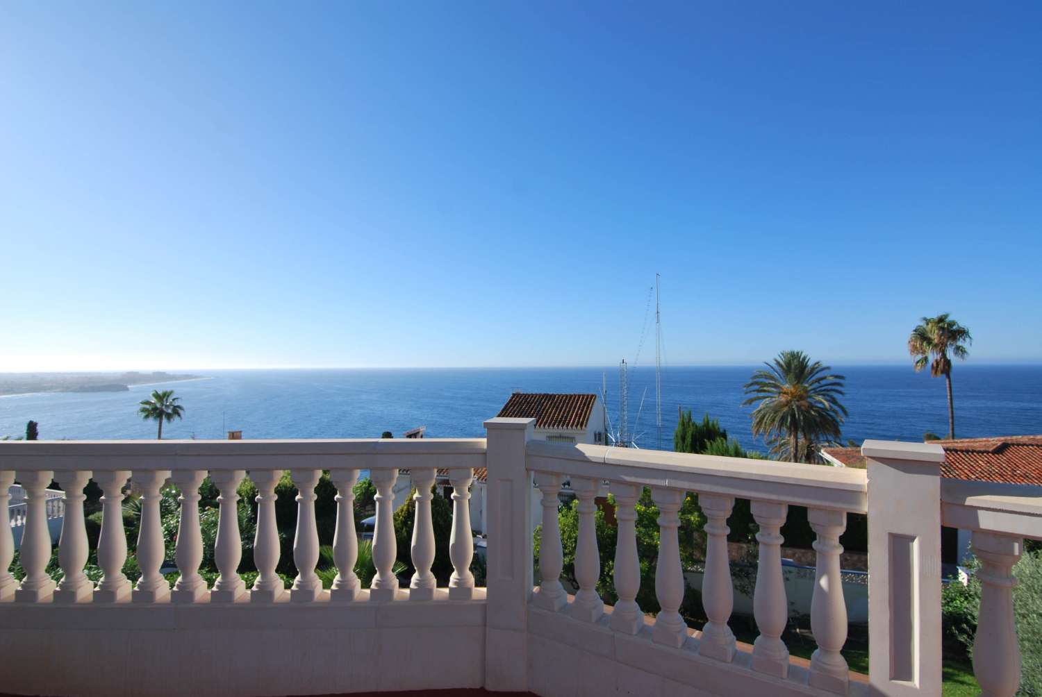 Villa till salu i Monte los Almendros - El Pargo - Costa Aguilera (Salobreña)