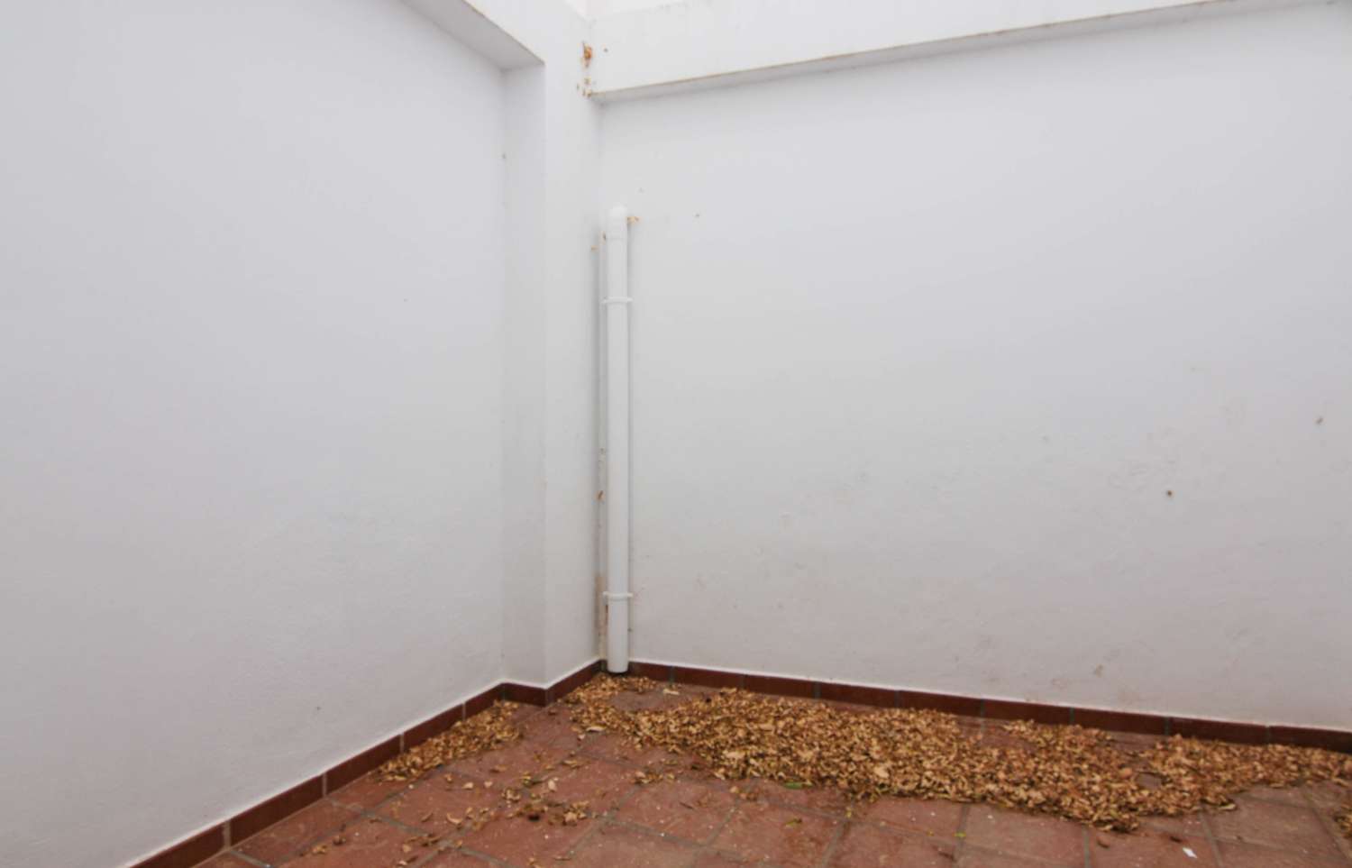 Spektakuläres Haus mit Schwimmbad zu verkaufen in Vélez de Benaudalla