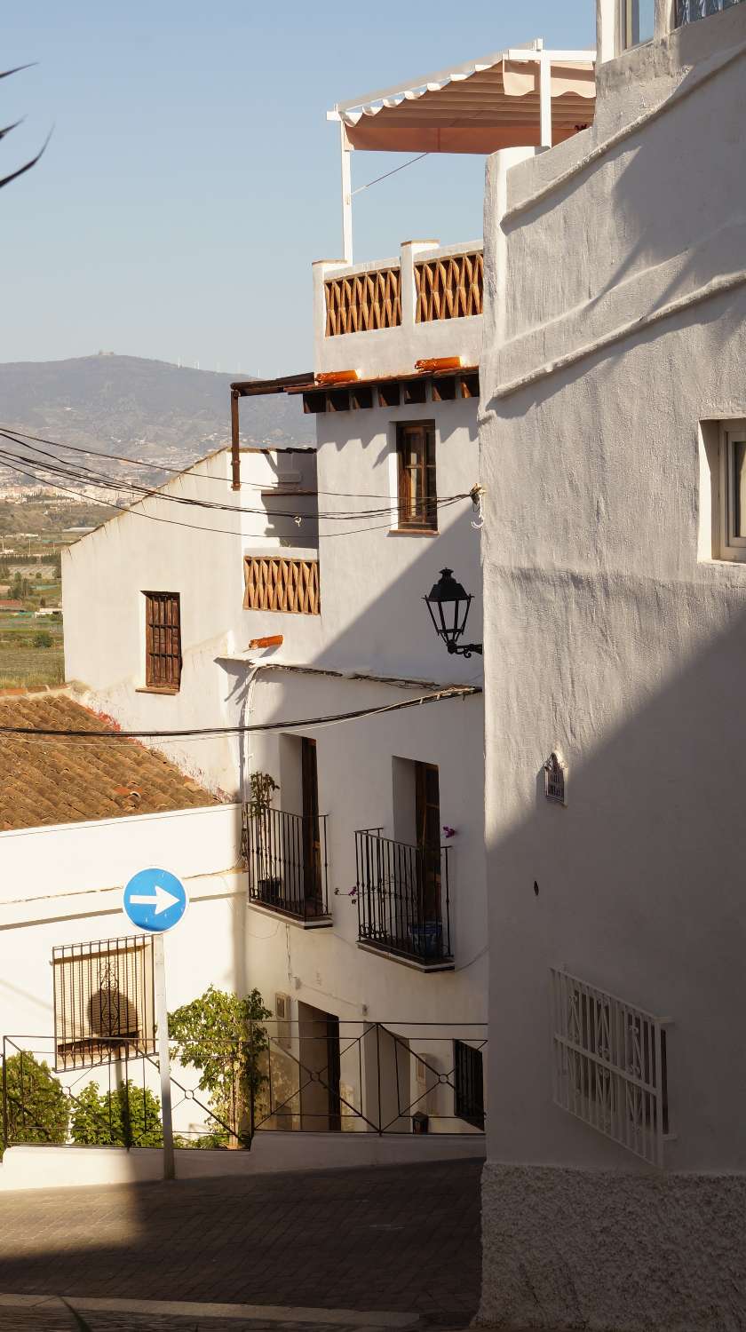 House for sale with wonderful views in Salobreña