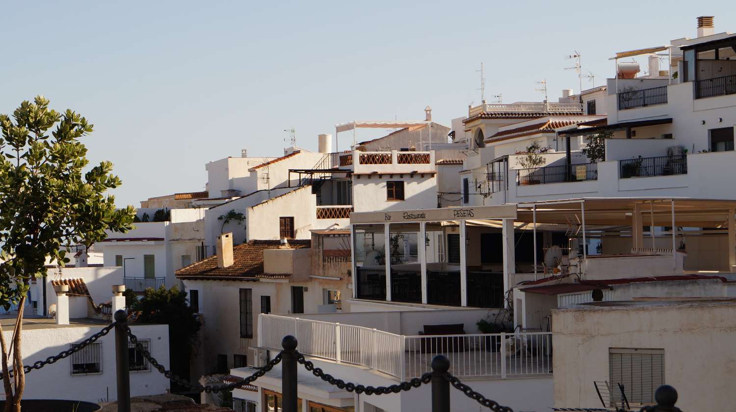 House for sale with wonderful views in Salobreña
