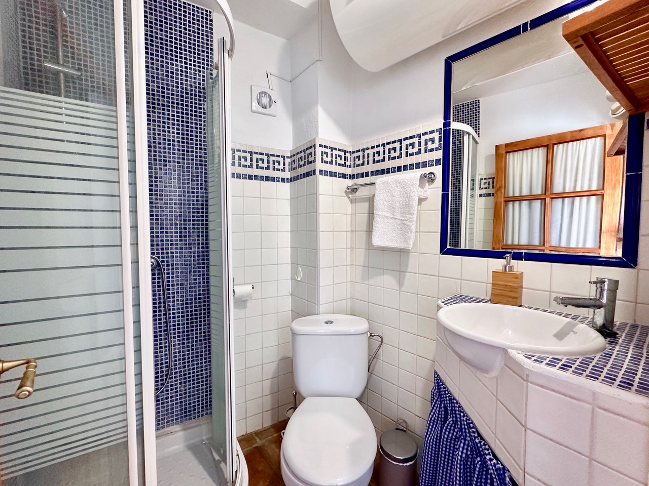 House for sale with wonderful views in Salobreña