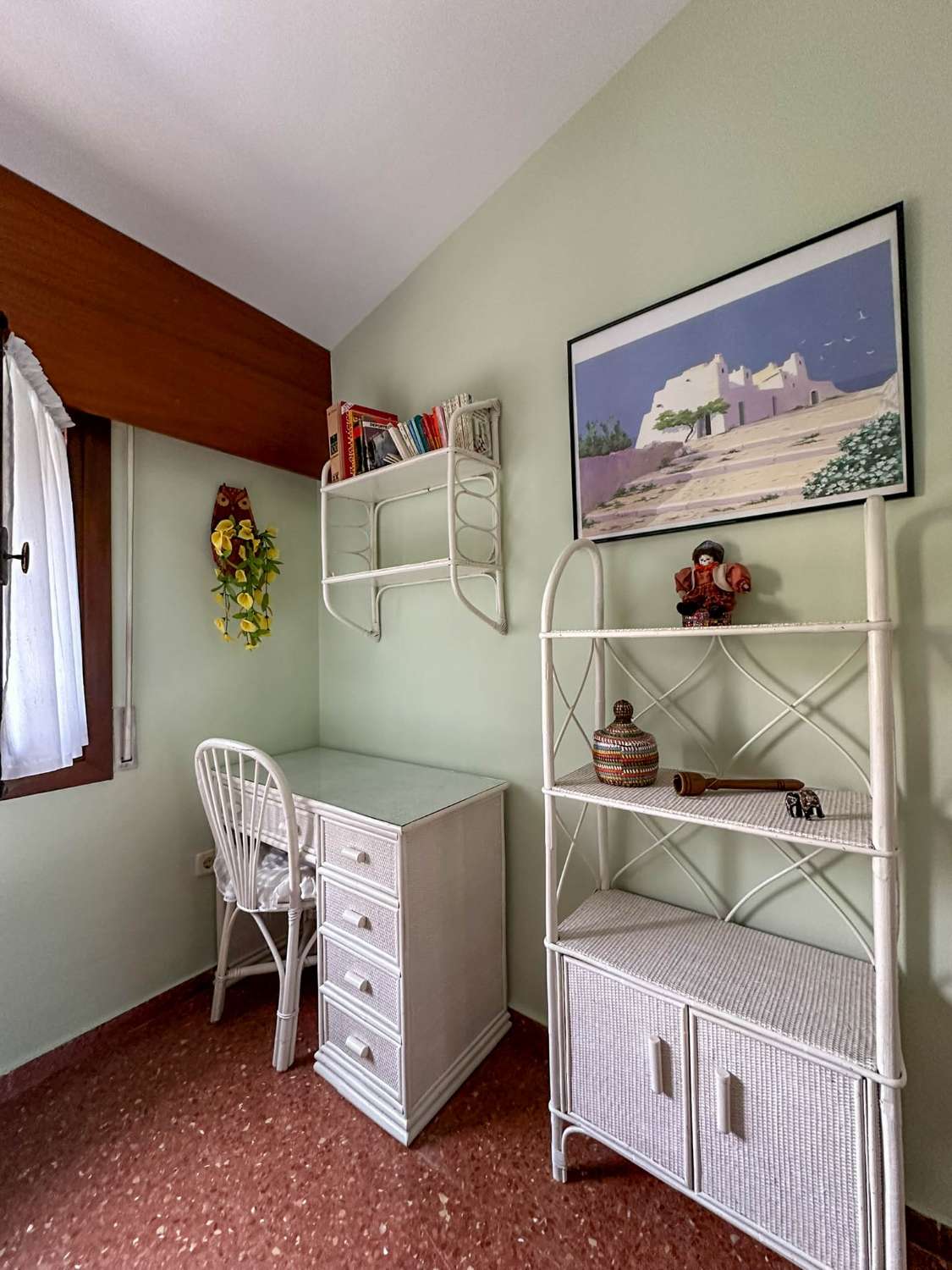House with beautiful sea views for sale