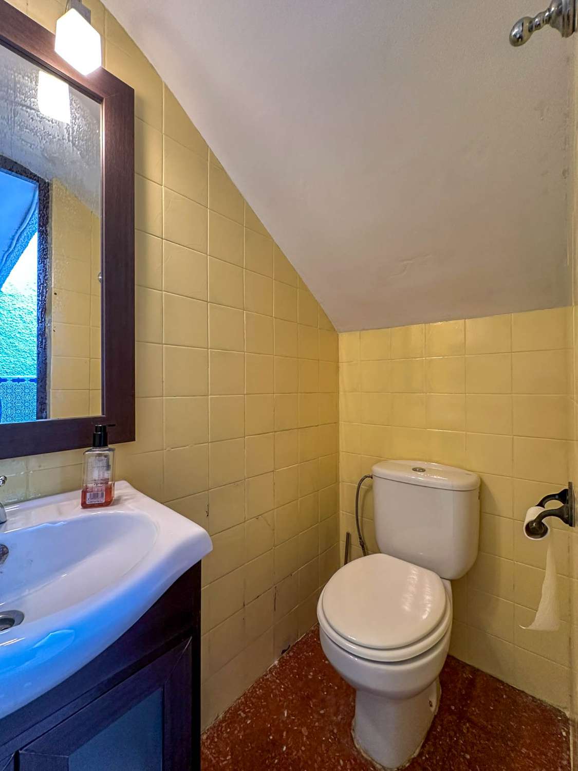 House with beautiful sea views for sale