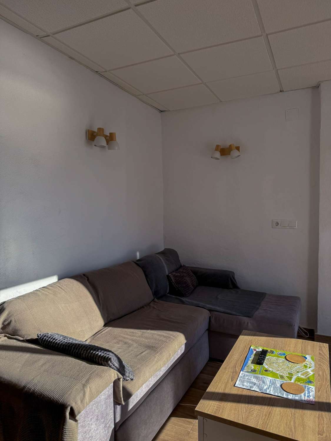 Villa with apartment for rent in Salobrena
