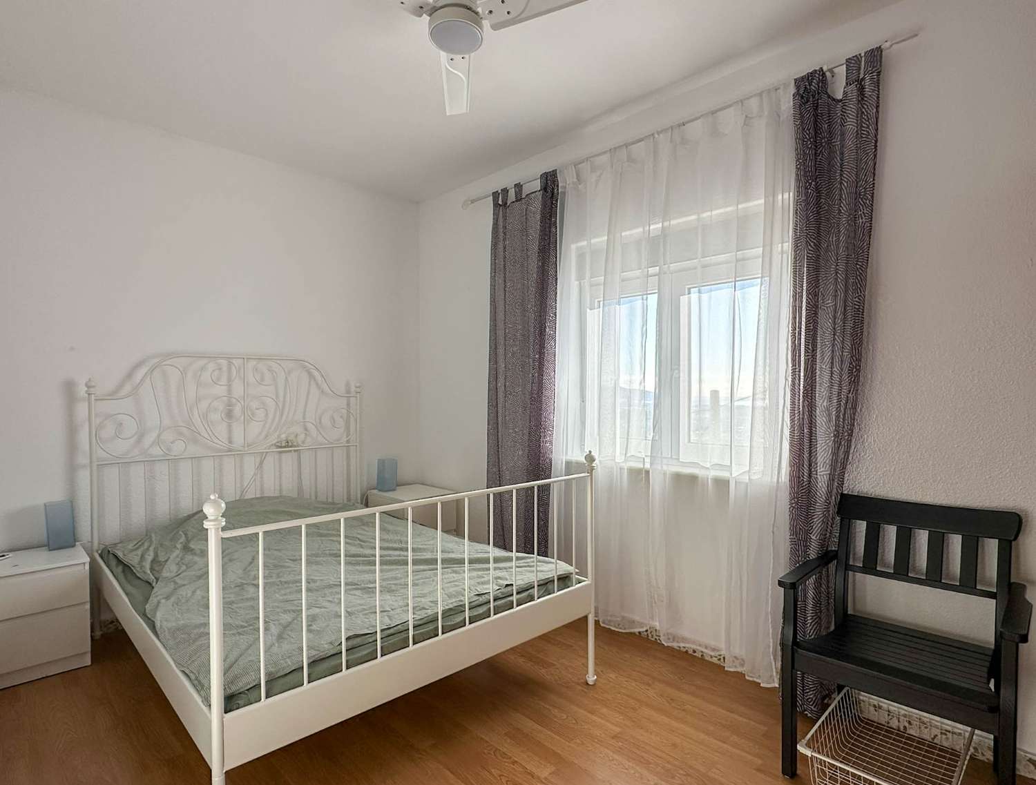 Villa with apartment for rent in Salobrena