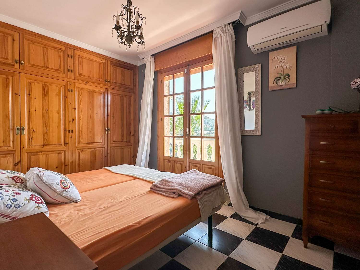 Exclusiva villa en venta en Ítrabo