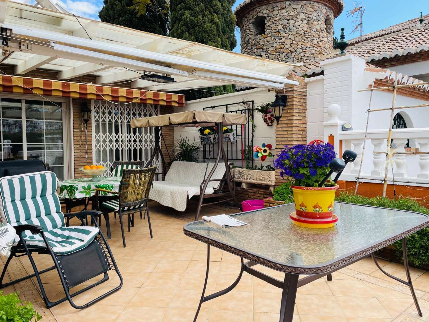Spacious Detached House for sale in Almuñecar