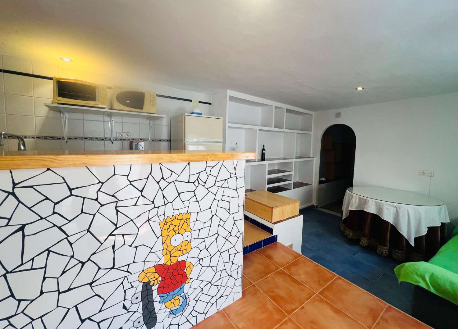 Amplia casa de pueblo en venta en Salobreña