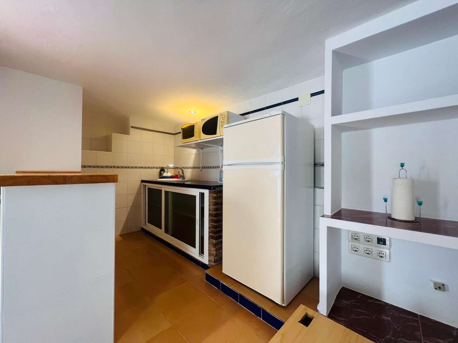 Amplia casa de pueblo en venta en Salobreña