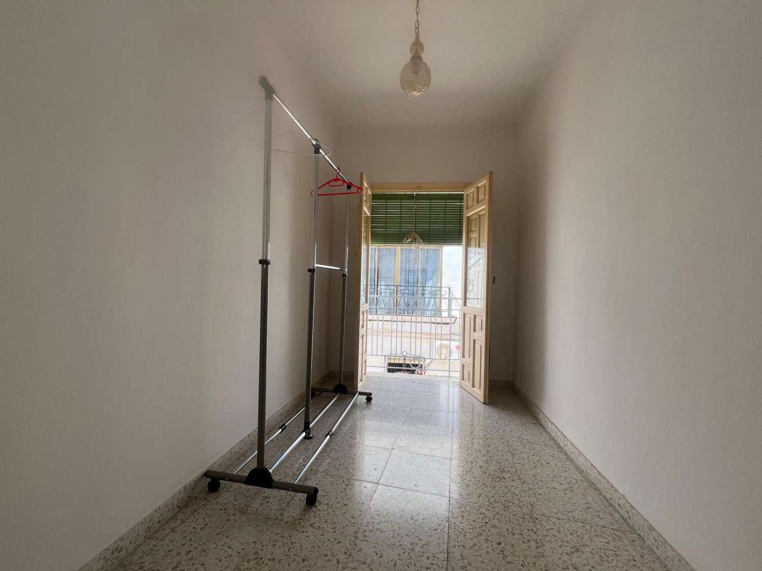 Amplia casa de pueblo en venta en Salobreña