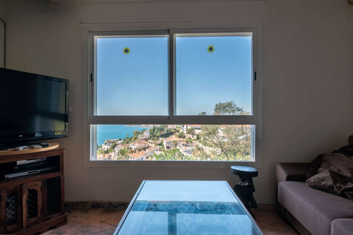 Вилла в продаже в Almuñécar