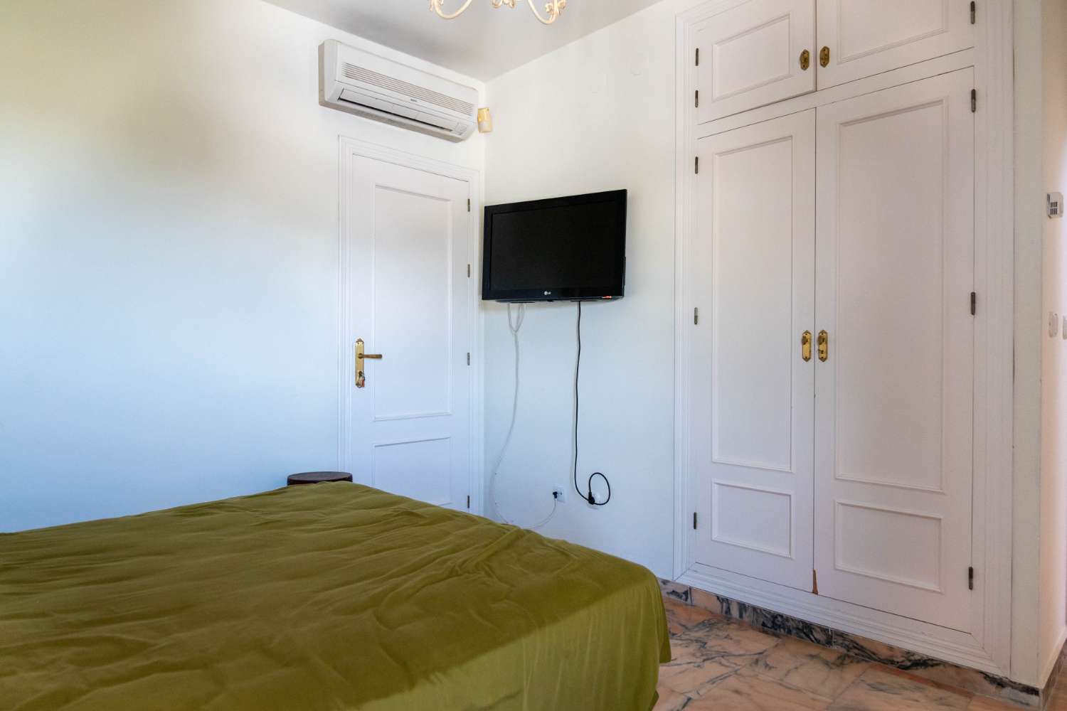 Вилла в продаже в Almuñécar