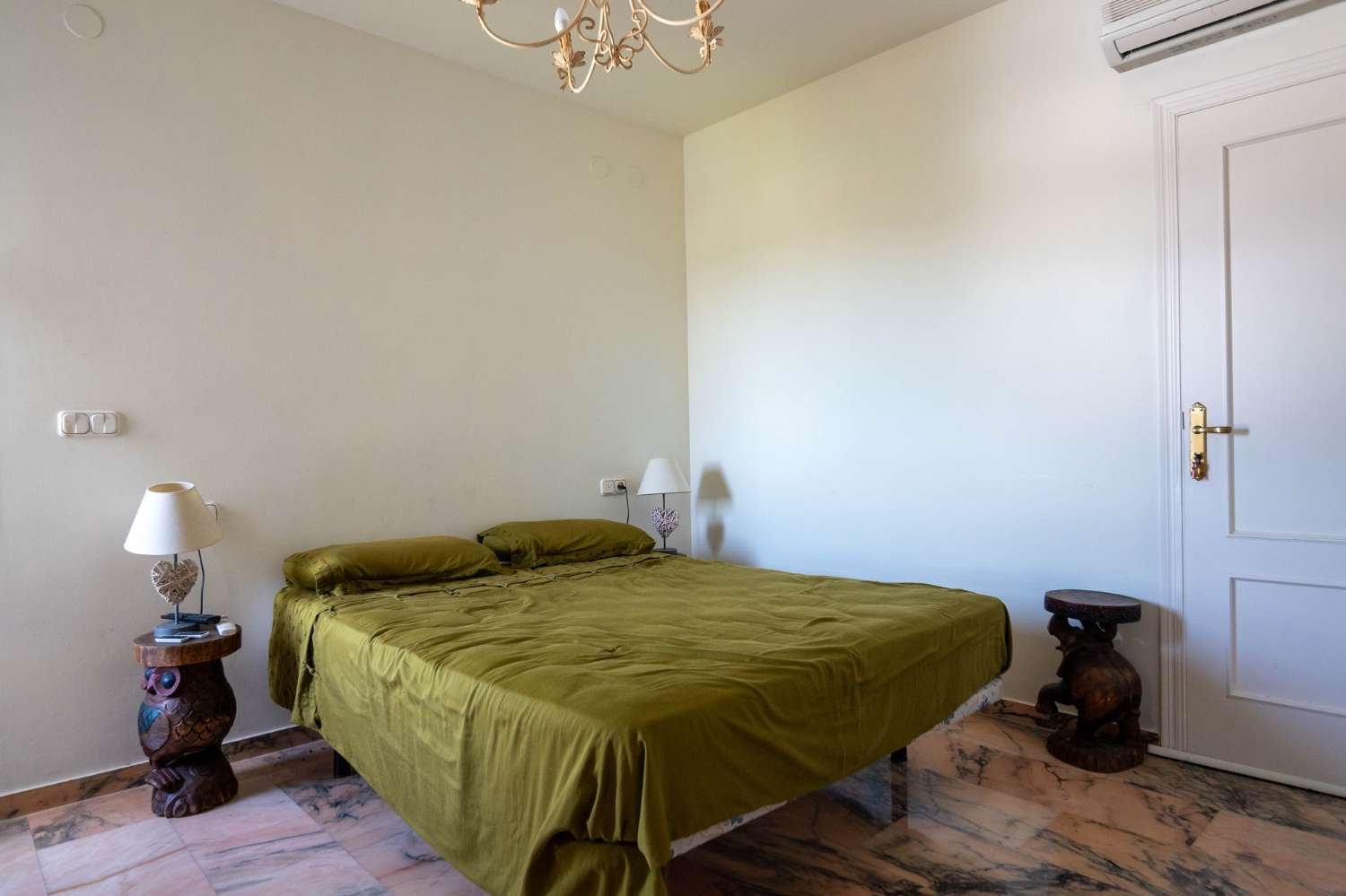 Вилла в продаже в Almuñécar