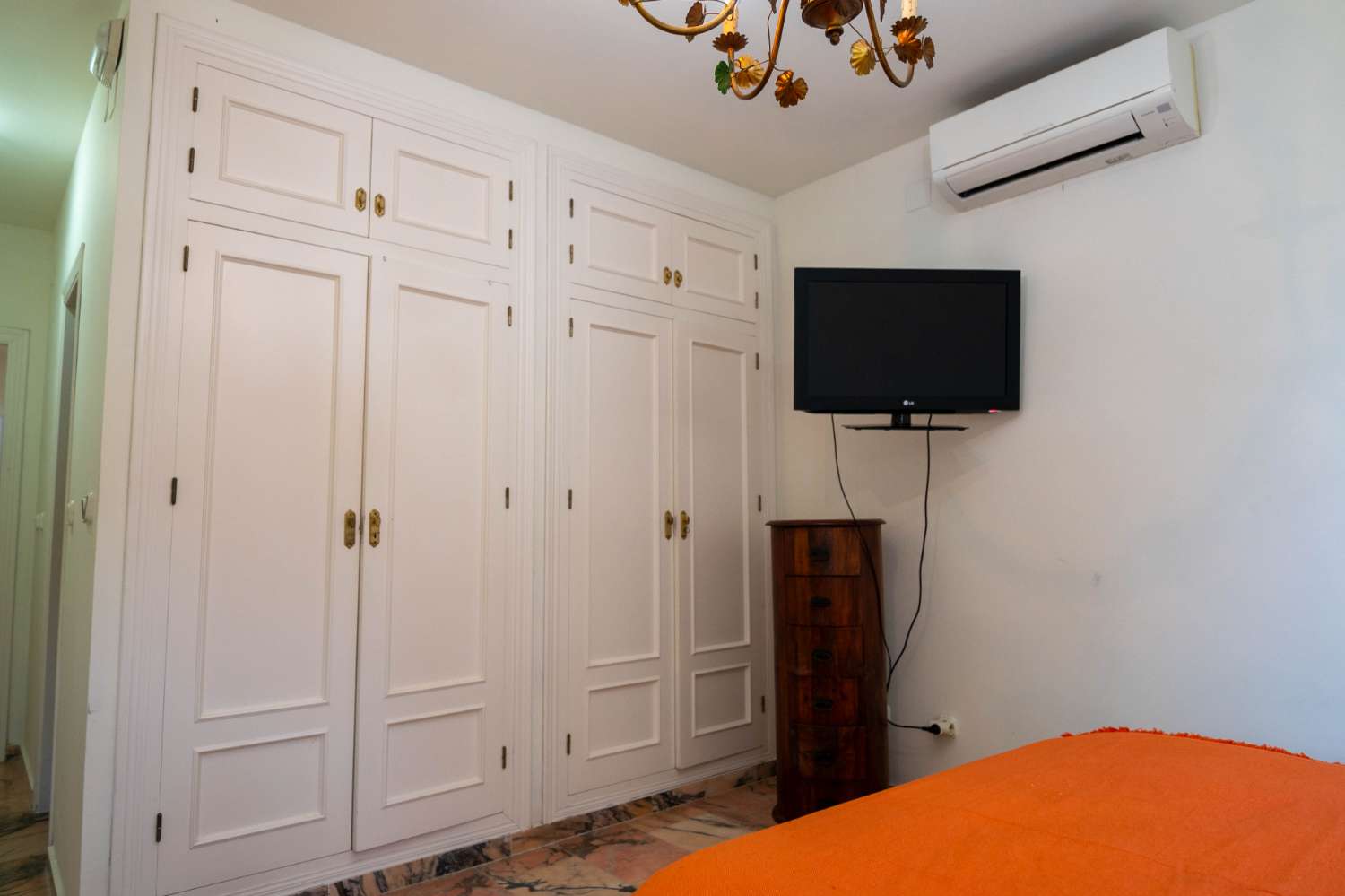 Вилла в продаже в Almuñécar