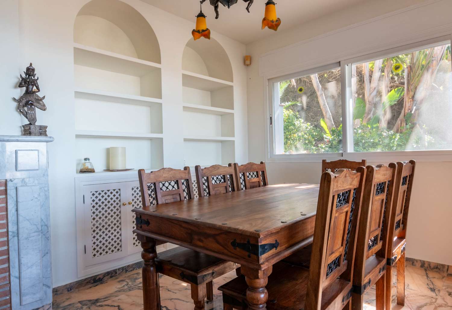 Вилла в продаже в Almuñécar