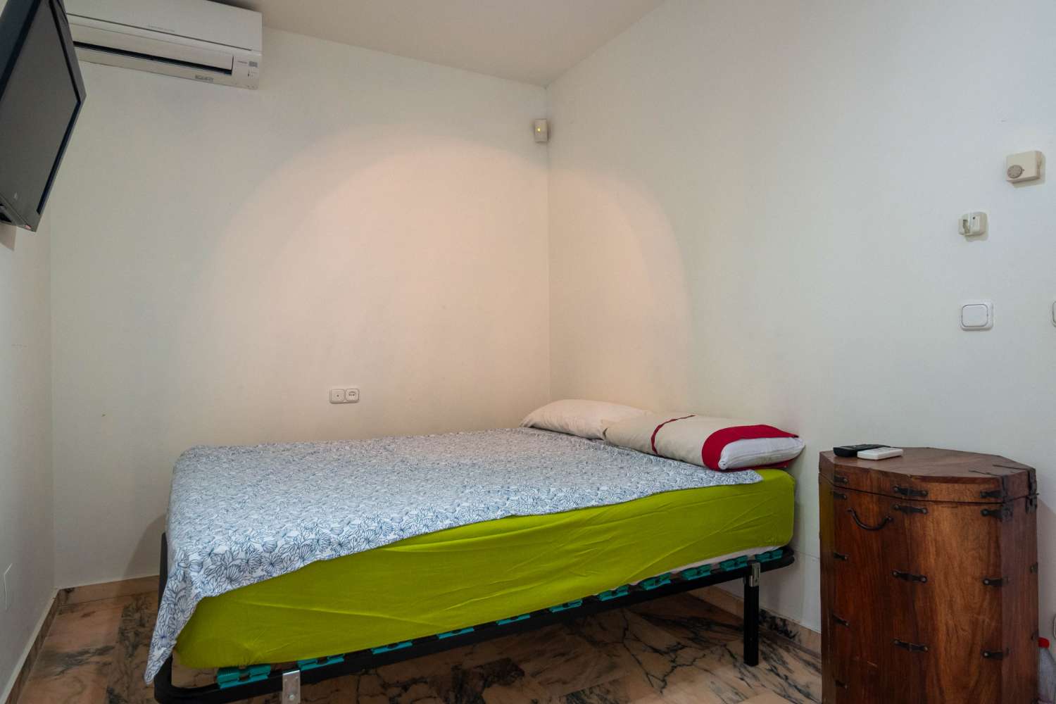 Вилла в продаже в Almuñécar