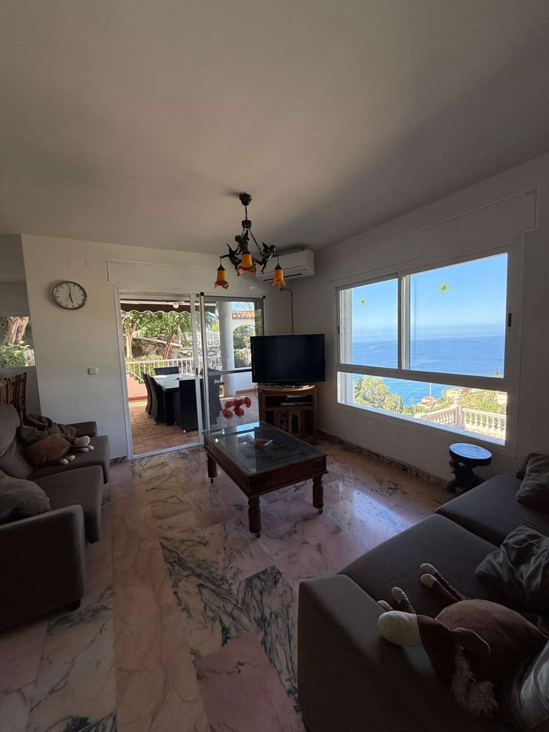 En venta – Espectacular chalet con vistas al mar en Almuñécar