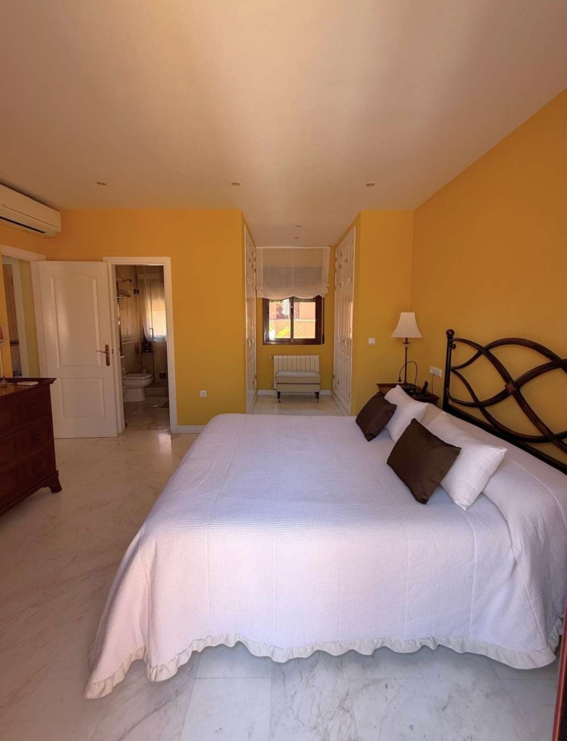 Casa adosada en venta en Playa Granada